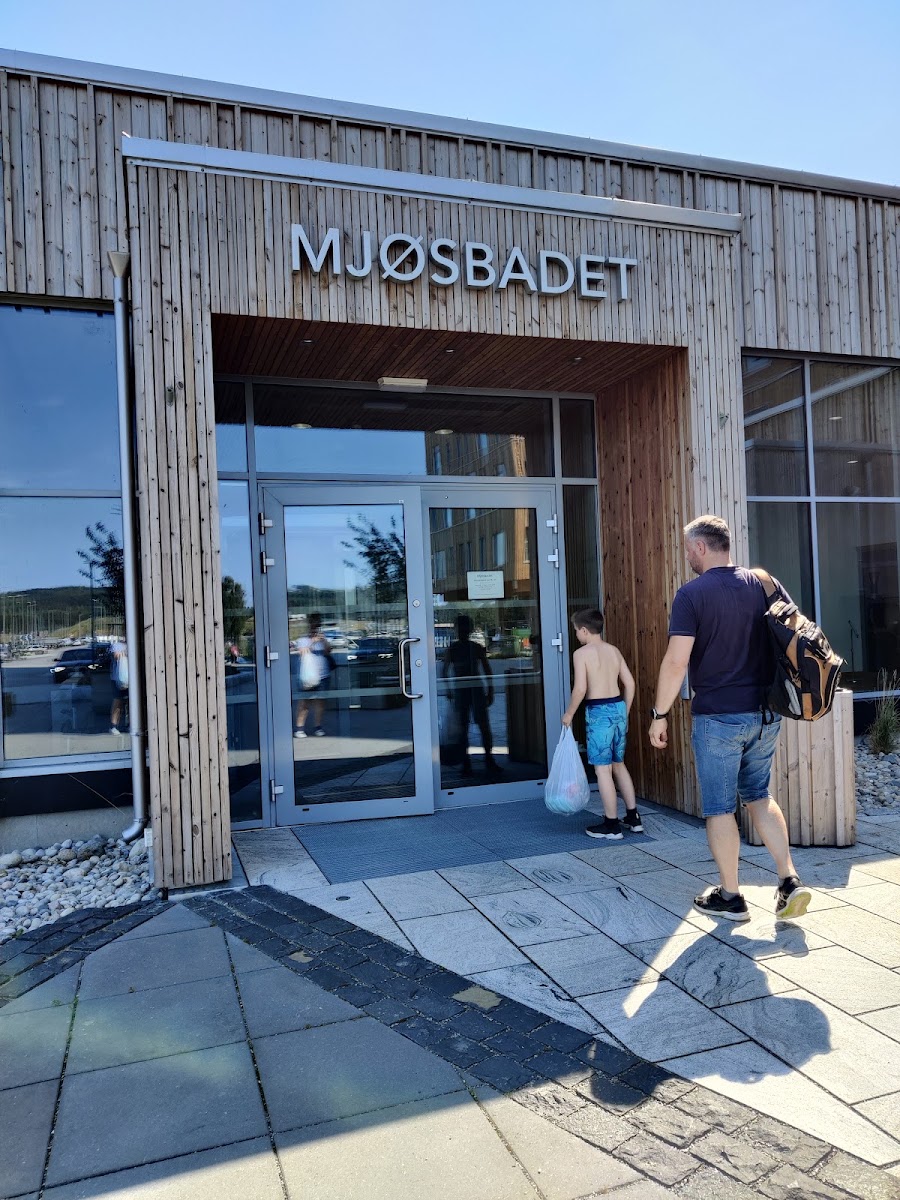 Brumunddal svømmebasseng