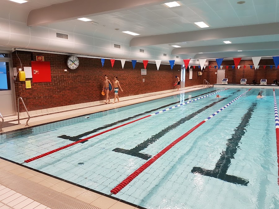 Tasta svømmehall