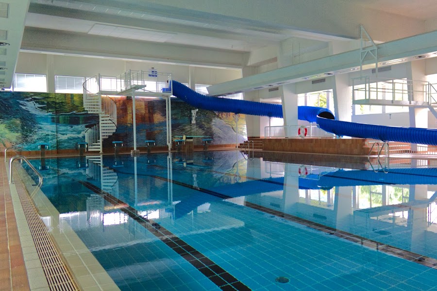 Stryn symjehall