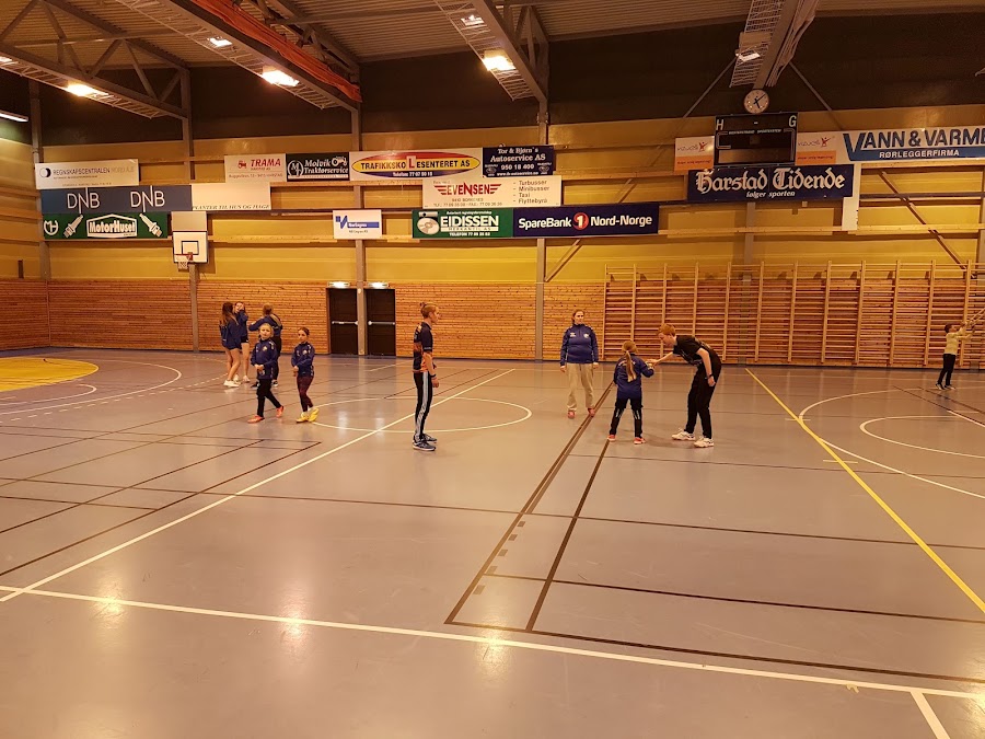 Kvæfjordhallen